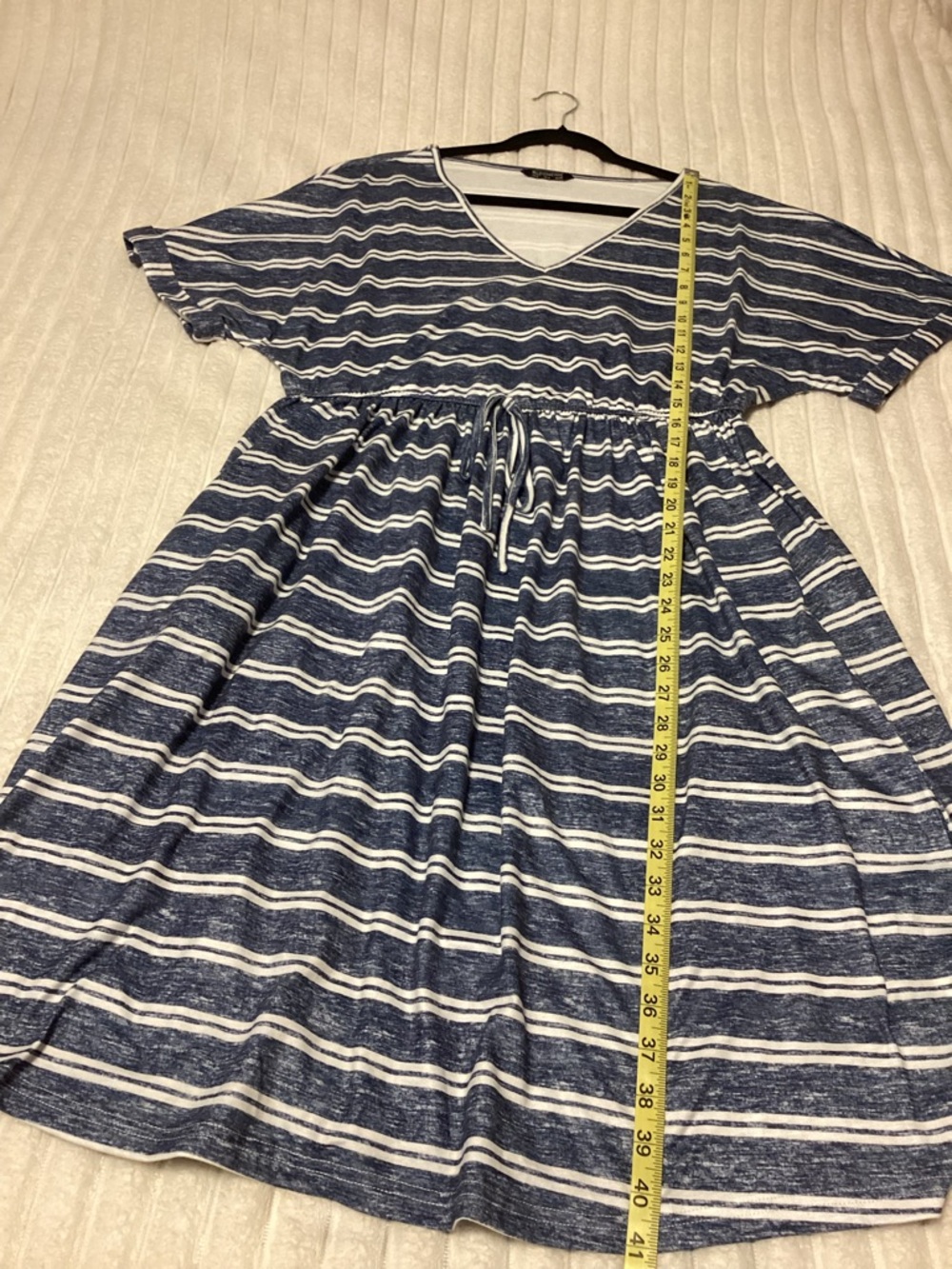 BloomChic Navy and White Striped V-Neck Midi Dress, size 12, EUC - Picture 11 of 12